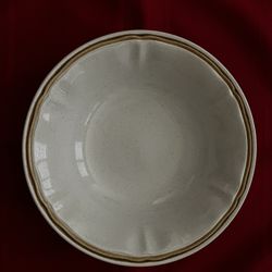 Vintage 1970's Americana Hearthside Heritage 9”  Stoneware Serving Bowl
