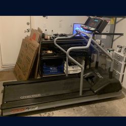 StarTrac 4221 Pro Grade Treadmill