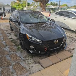 Vendo Nissan Altima S 2019 Con 135000 Millas