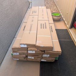 Smooth Solid Hardwood Flooring, 308 SQ FT 