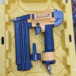 Dewalt Nailer