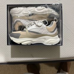 Christian Dior B22 Size 10