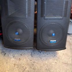 Mackie S500 pair