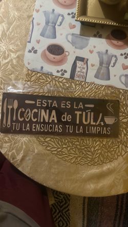 Letrero para la cosina es de madera