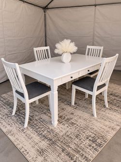 White Dining Table with 4 Chairs