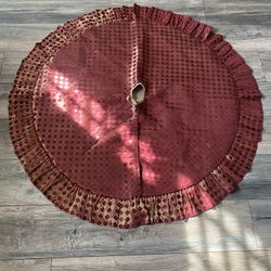 Red Burgundy Gold Diamond Tree Skirt