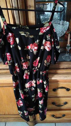Ladies floral print dress
