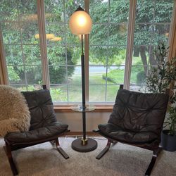 WESTNOFA SET OF CHAIRS