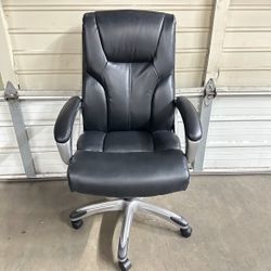 New! Faux Leather Metal Office Chairs, office executive chair, home chair-black only.       