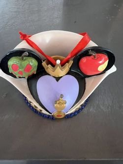 Disney Evil Queen Snow White Ear Hat Ornament 