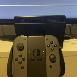 Nintendo Switch 32GB  Good condition 