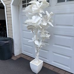 Artificial white Plant 