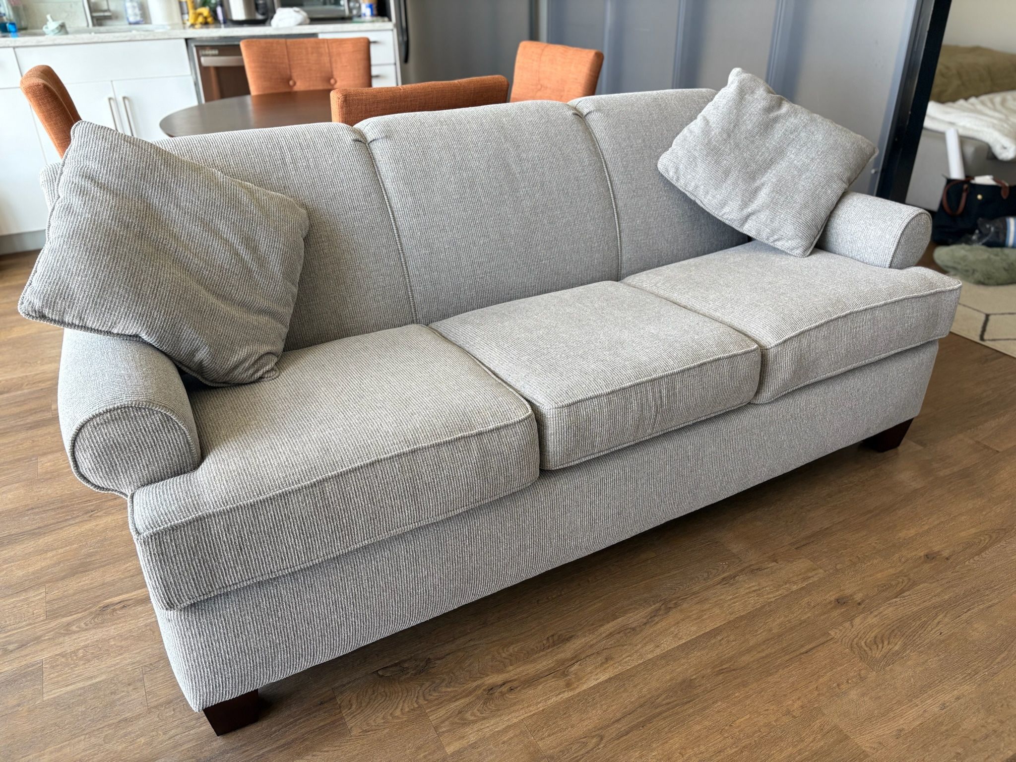 Valerano couch