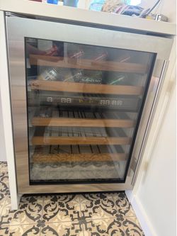 Subzero undercounter wine refrigerator (LOOK AT SECOND PICTURE)