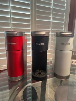3 KEURIG Coffee Machines