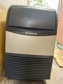 Scotsman Ice maker