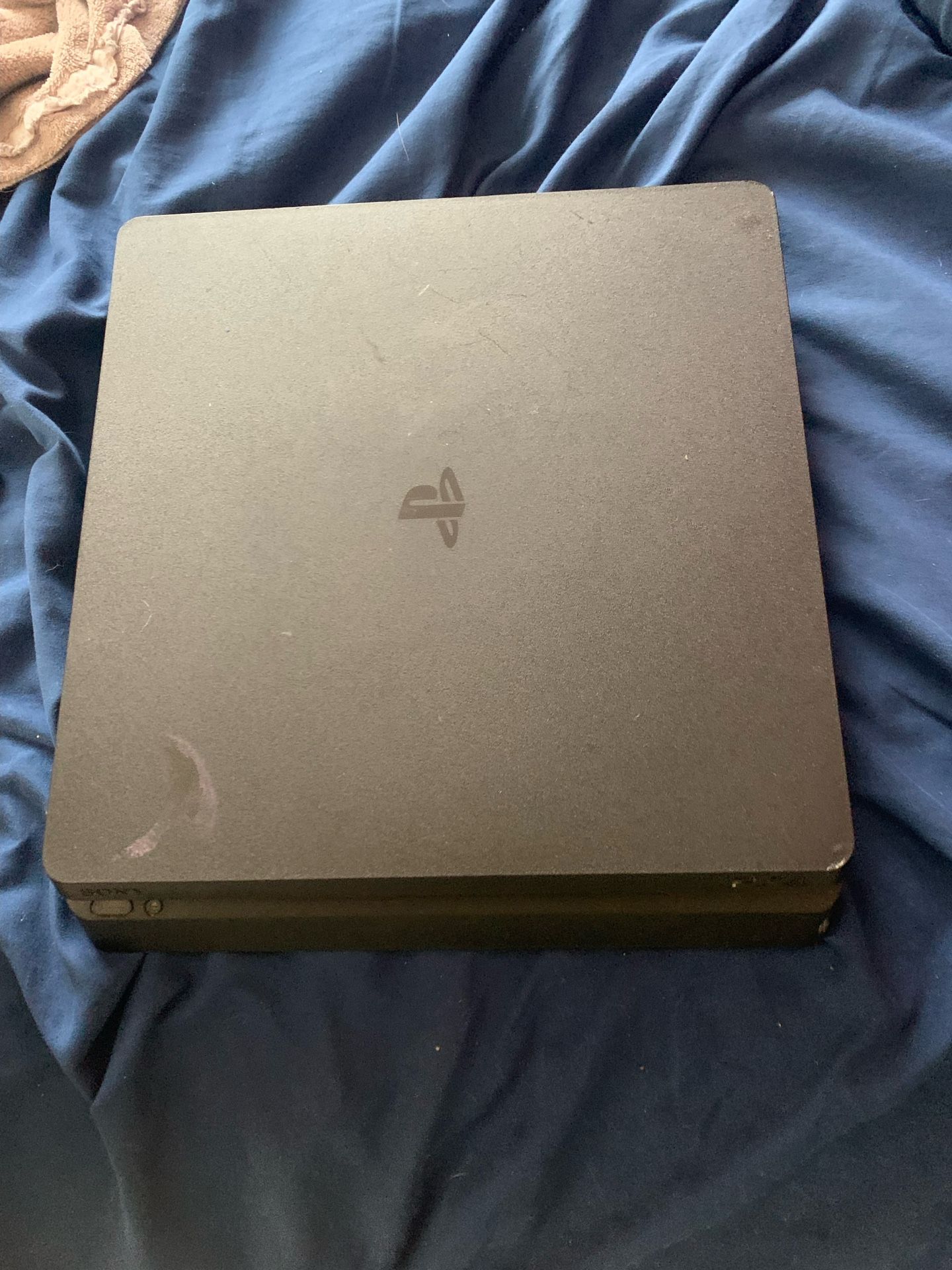 ps4 slim black