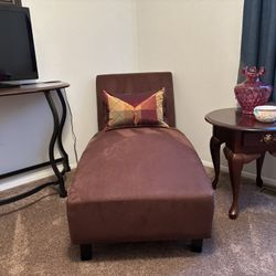 Chaise Lounge 
