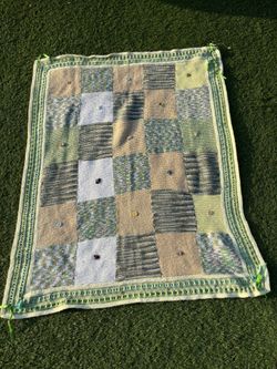 Hand Woven Wool  3’10”x3’6” Beautiful blanket 