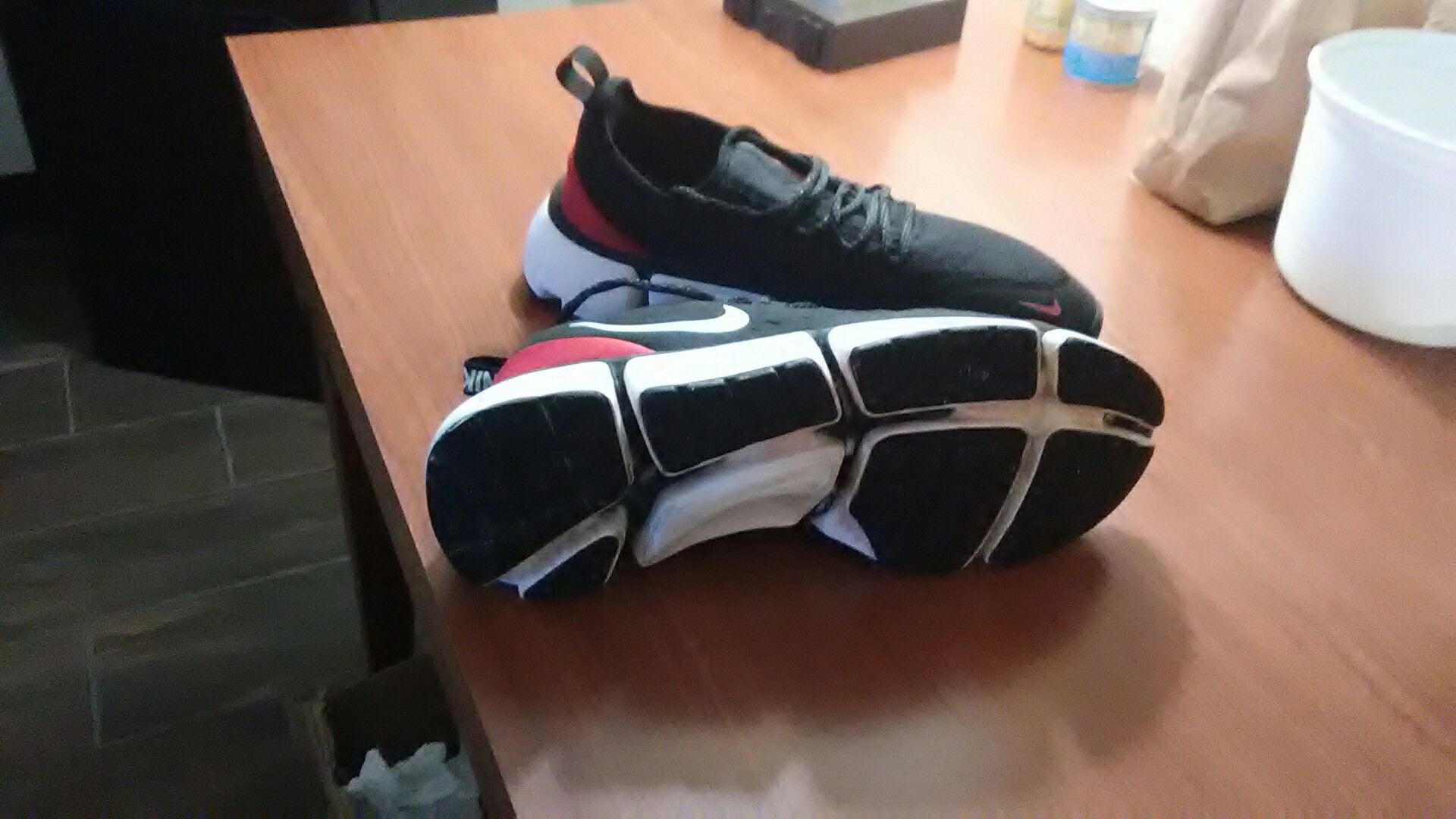 Nike 9.5 Mens