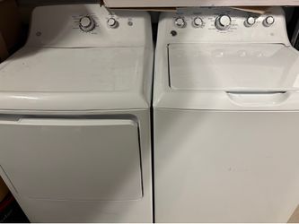 Washer and dryer set