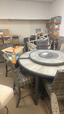 6 chair patio set READDESCRIPTION!!