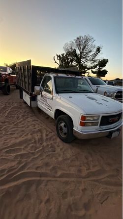 1999 GMC 3500 Regular Cab & Chassis