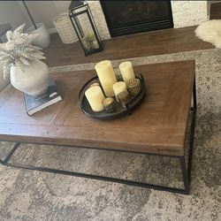 Pottery barn coffee table