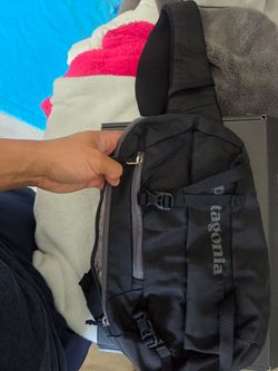 Patagonia atom sling