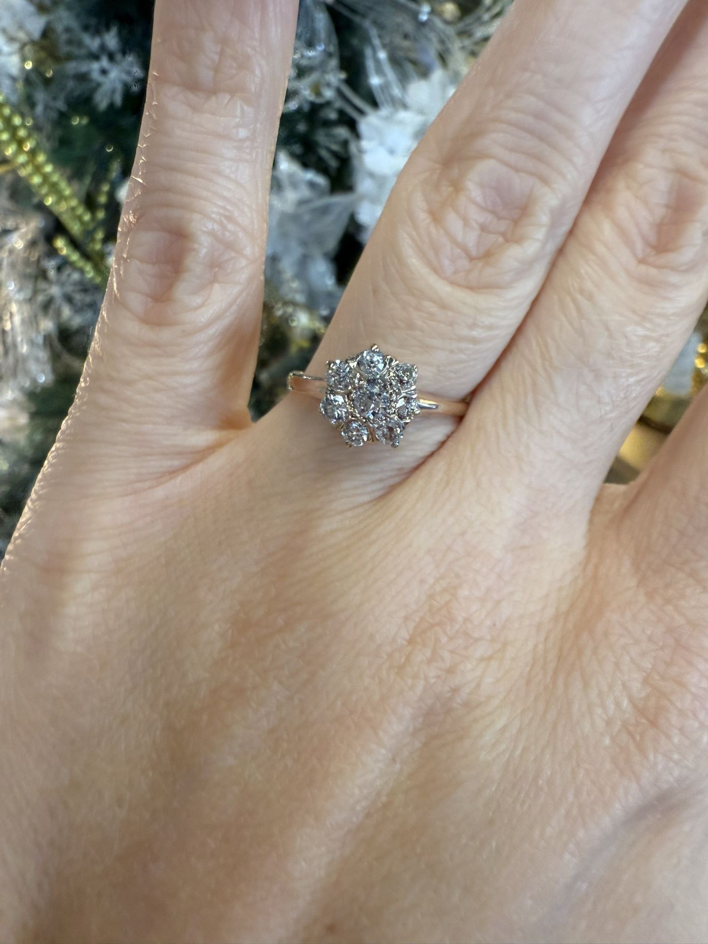 14K Gold Natural Diamonds Estate Ring