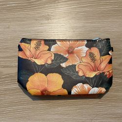 Orange flower purse for makeup 💄 or hair products, NEW !!