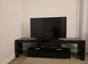 Selling TV stand