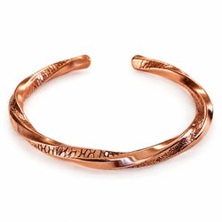 Handmade Pure Copper Cuff Bracelet Twisted Polished Adjustable Open Bangle 7.7"

Handmade from 100% pure copper, this open cuff bracelet features a di
