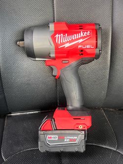 Milwaukee m18 fuel brushless 1/2in hogh torque with 5.0ah battery