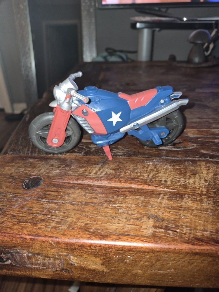 Captain America Toy Motorcycle + Bucket
