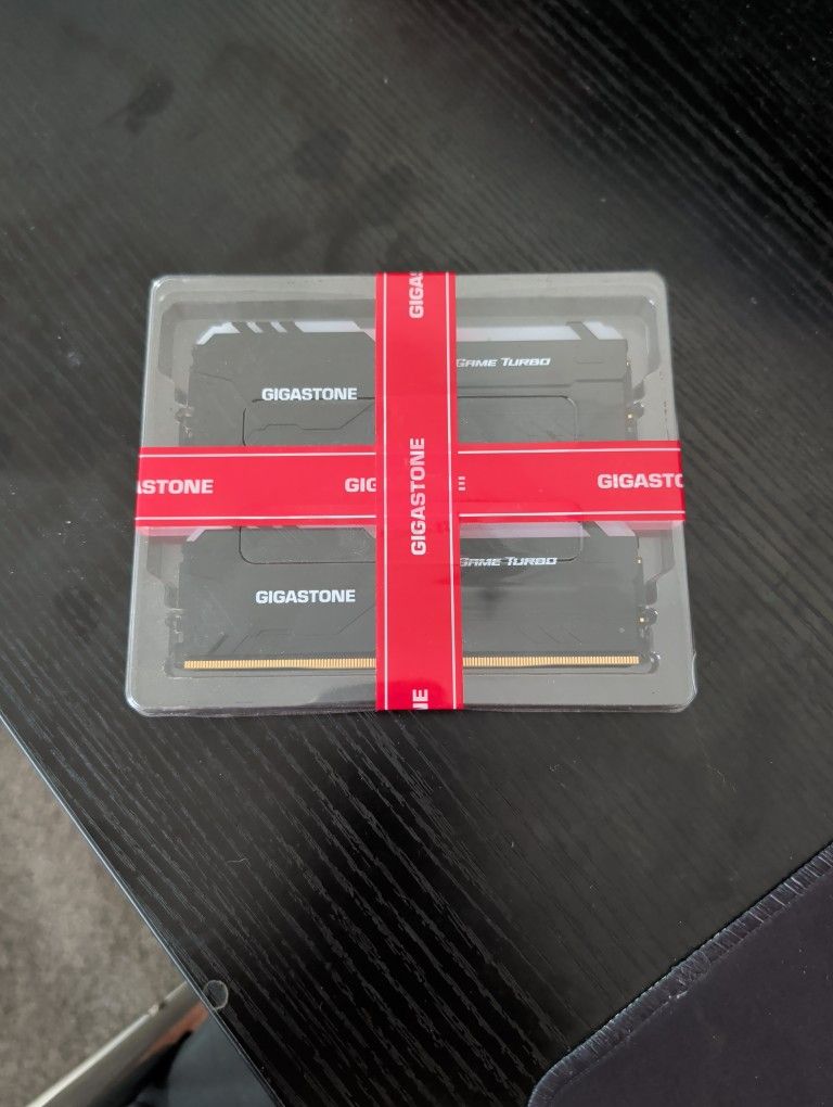 Gigastone DDR4 RAM 16GB (2x8GB) – 3200MHz High-Performance Memory Kit