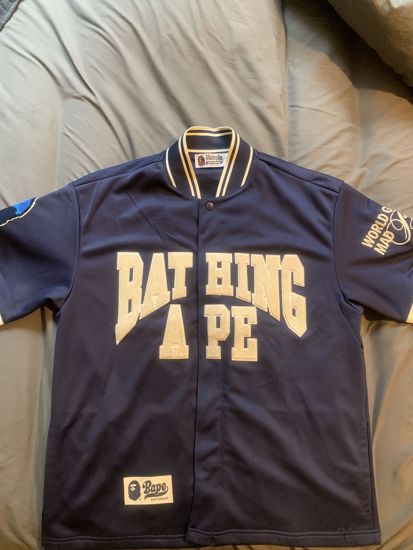 A Bathing Ape Jersey 