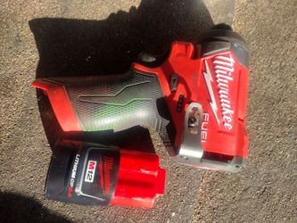 Milwaukee impact drill 1/4 inch driver