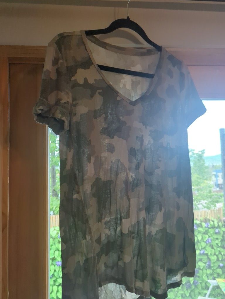 Tee Shirt