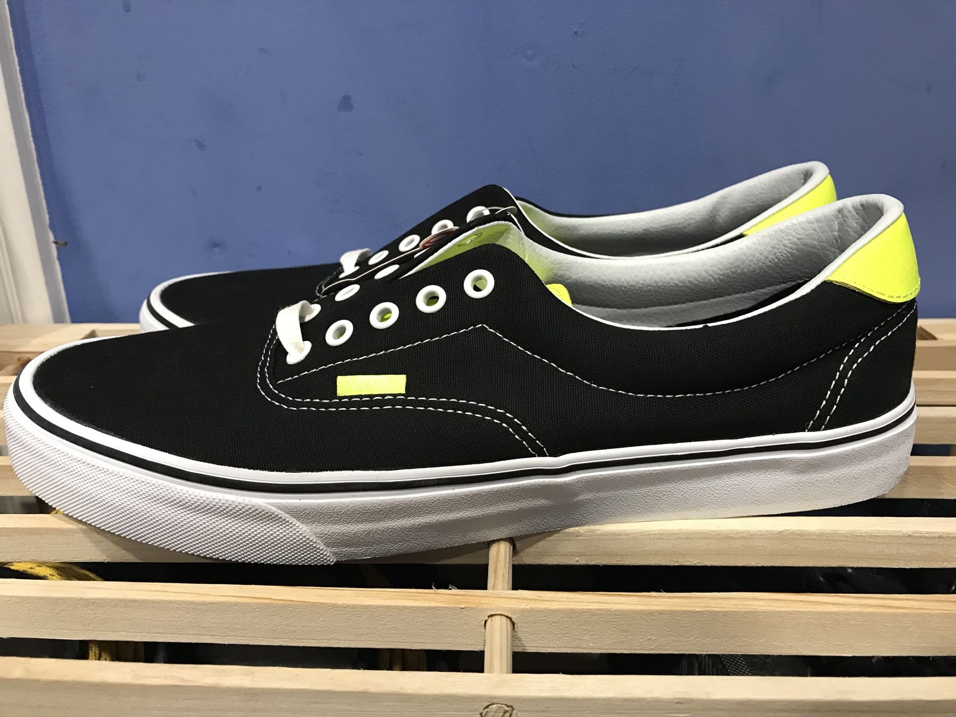 Brand New Vans Era 59 Black/Neon Sz 12