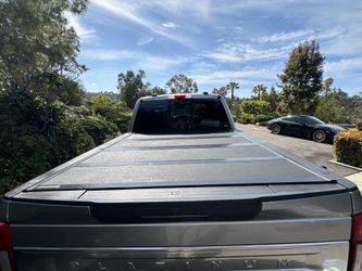 2022 Ford F-250 Hard Bed Cover