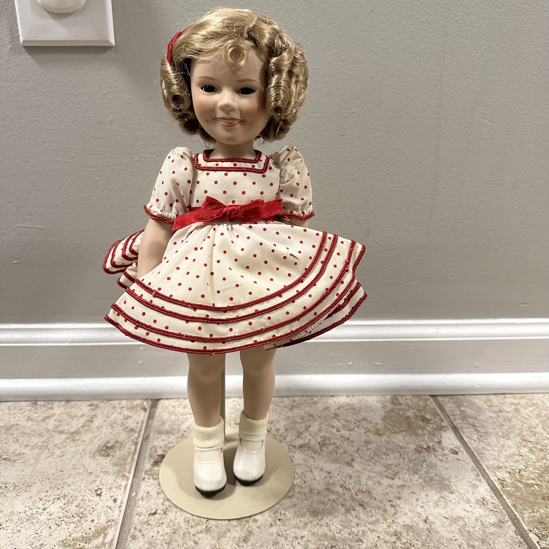 1987 Shirley Temple 14" Porcelain Doll Danbury Mint