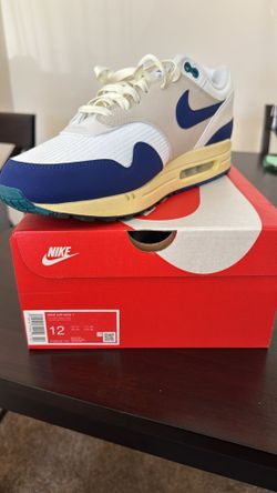 Men Nike Size 12