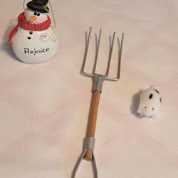 Home Decor Assorted Bundle Christmas Ornament Miniature Glass Pig & Dollhouse Farmers Pitchfork 😍