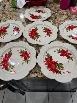 Christmas Poinsettia Dinner Plates Set of 6