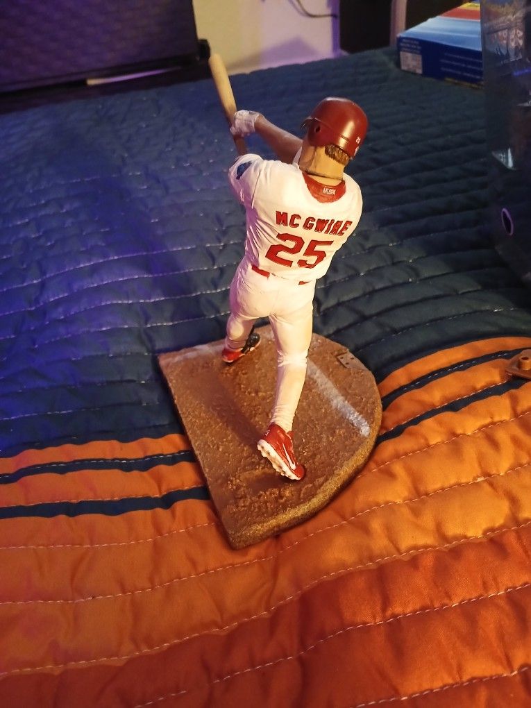 McFarlane Toys STARTING LINEUP MLB ACTION FIGURES!