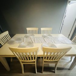 Ashley Furniture Dinning Table 