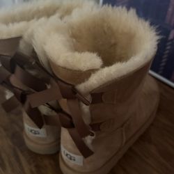 uggs Size 6