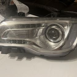 OEM Chrysler 300 DRIVER side headlight 2016-2018