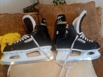 Bauer Black Panther mens hockey skates